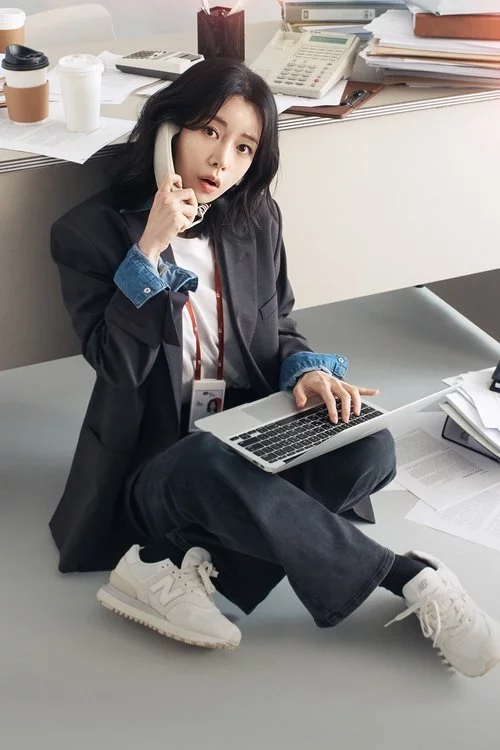 постер (Не) приємно познайомитись